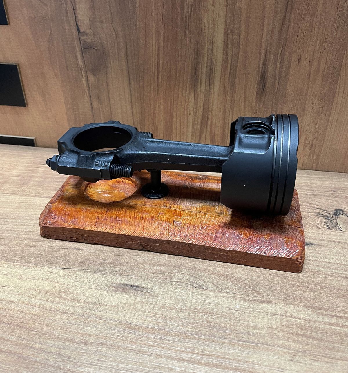 Piston Pen Holder